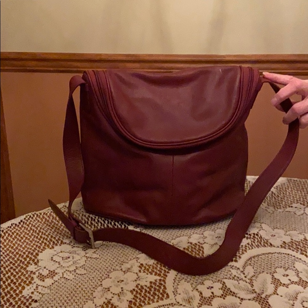 Maxx NY leather handbag